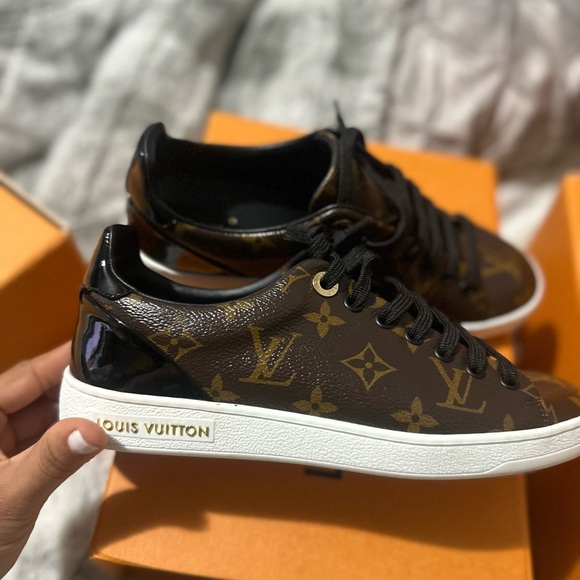 beautiful Louis Vuitton tennis shoes, I have only worn them once, - Picture 4 of 7